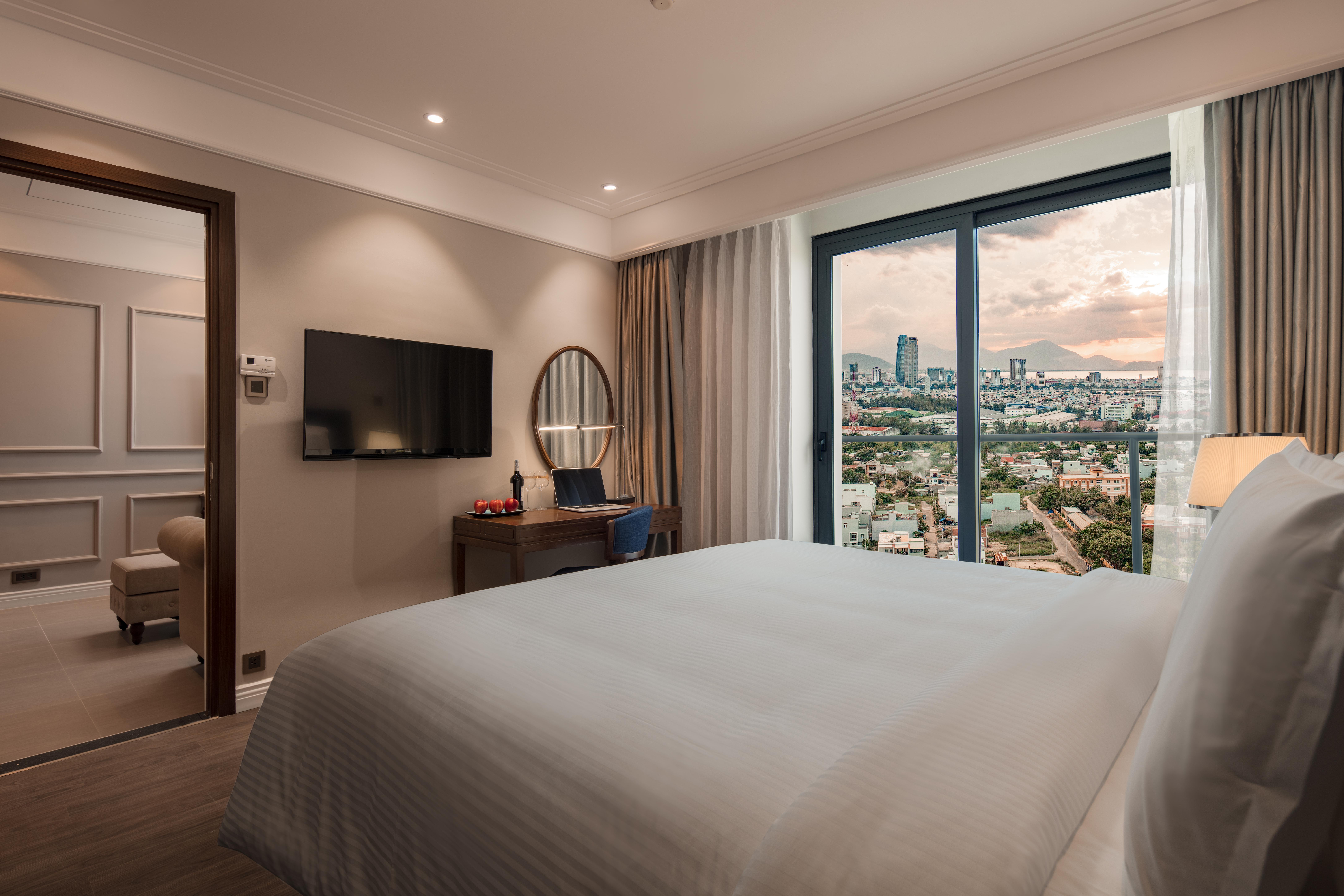 Altara Suites Da Nang By Ahg Exterior photo